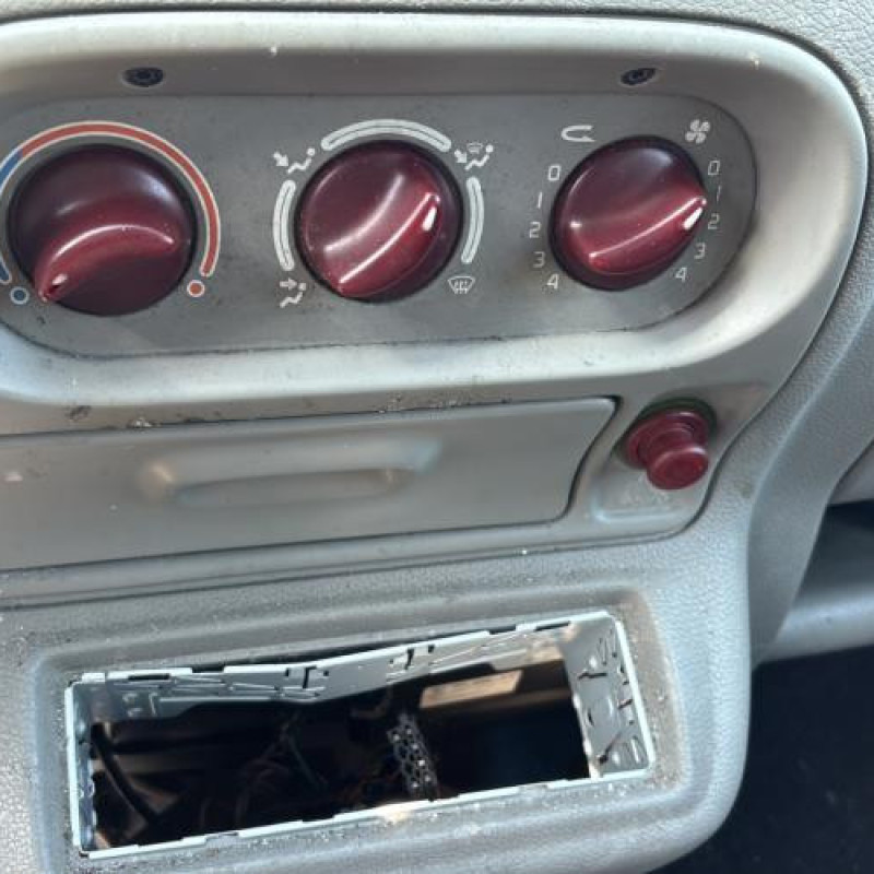 Leve vitre electrique avant droit RENAULT TWINGO 1 Photo n°14