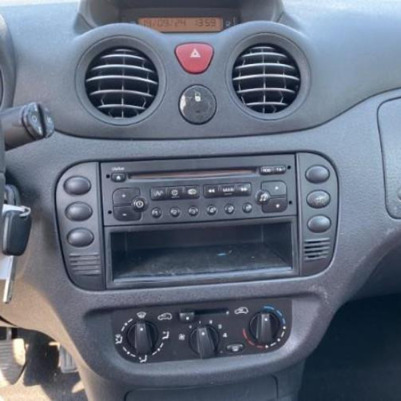 Porte avant gauche CITROEN C2 Photo n°13