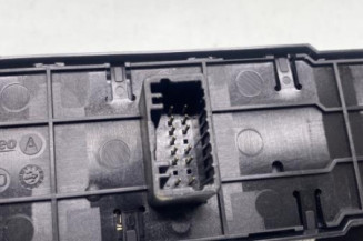 Interrupteur de leve vitre avant gauche RENAULT SCENIC 3