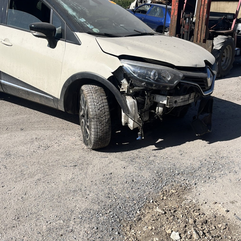 RENAULT CAPTUR 1 PHASE 1 1.5 DCI - 8V TURBO Photo n°2