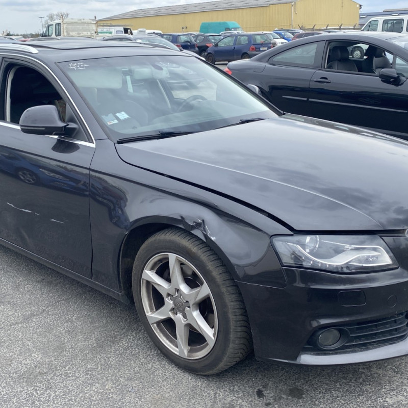 AUDI A4 3 AVANT PHASE 1 BREAK 2.0 TDI - 16V TURBO Photo n°14