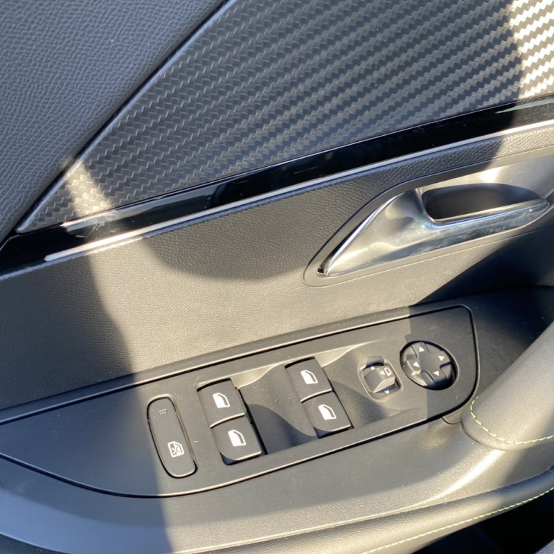 PEUGEOT 2008 2 1.2 PURETECH - 12V TURBO Photo n°11