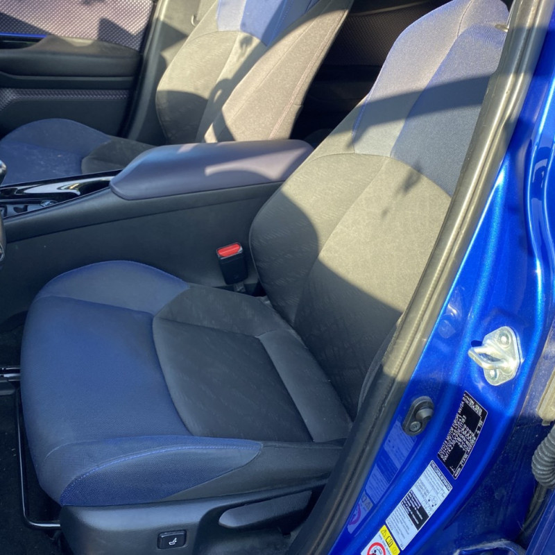 TOYOTA C-HR 1.8i - 16V HYBRID Photo n°12