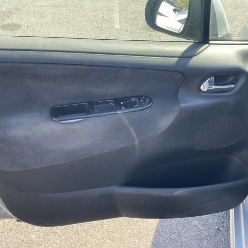 Porte avant droit PEUGEOT 207 Photo n°15
