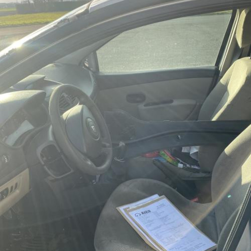 Custode arriere gauche (porte) RENAULT CLIO 3 Photo n°12