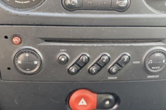 Custode arriere gauche (porte) RENAULT CLIO 3