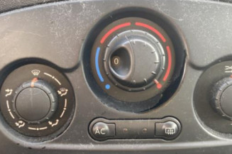 Custode arriere gauche (porte) RENAULT CLIO 3
