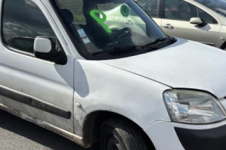 Vitre avant droit PEUGEOT PARTNER 1