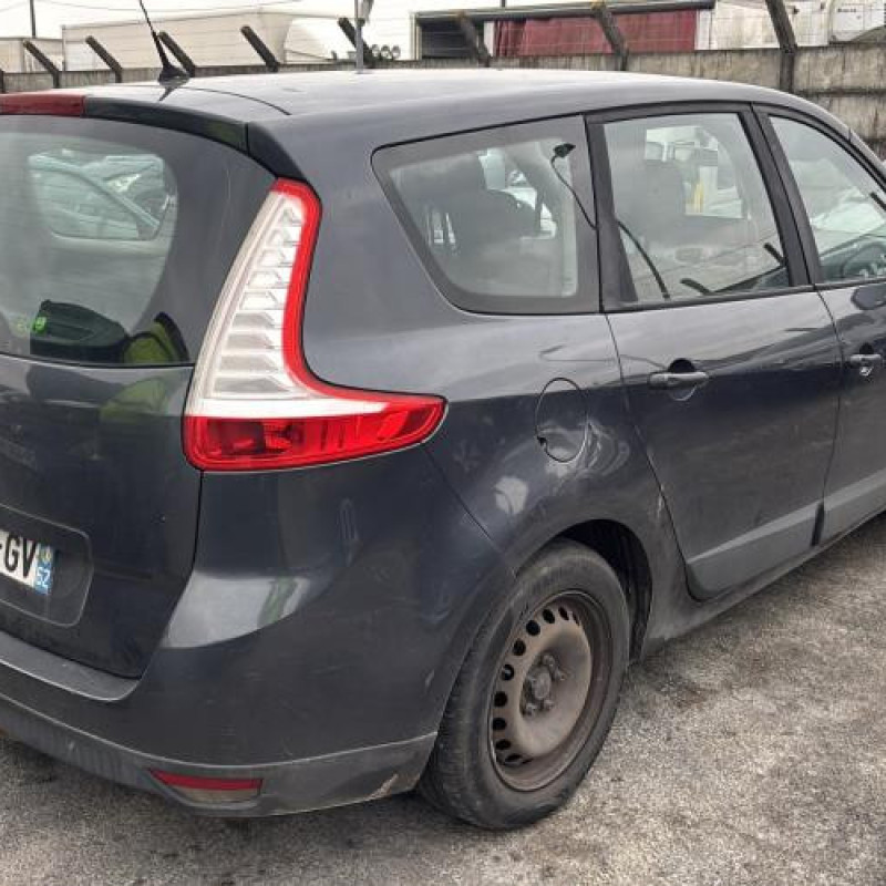 Malle/Hayon arriere RENAULT GRAND SCENIC 3 Photo n°15