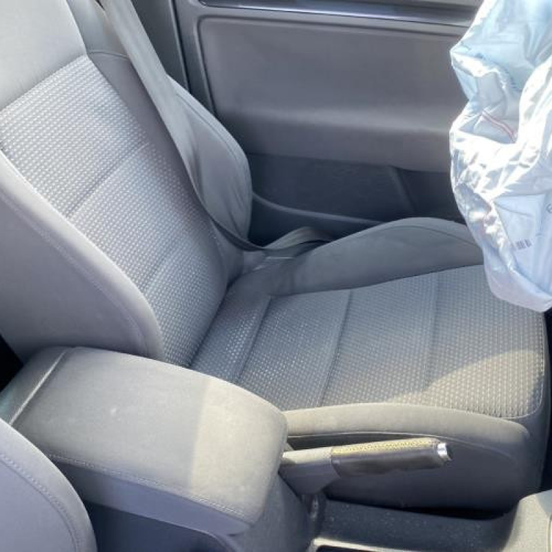 Porte avant droit VOLKSWAGEN GOLF 5 Photo n°16