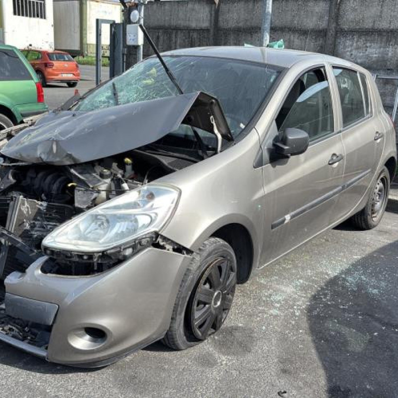 Jante RENAULT CLIO 3 Photo n°4