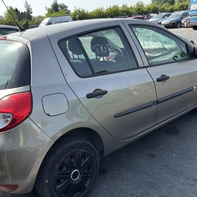 Jante RENAULT CLIO 3 Photo n°6