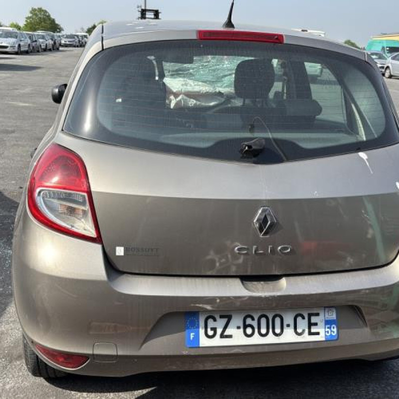 Jante RENAULT CLIO 3 Photo n°8