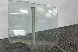 Vitre arriere droit DACIA SANDERO 1