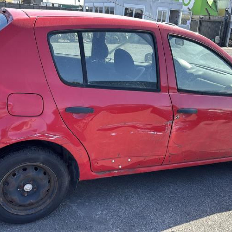 Vitre arriere droit DACIA SANDERO 1 Photo n°11