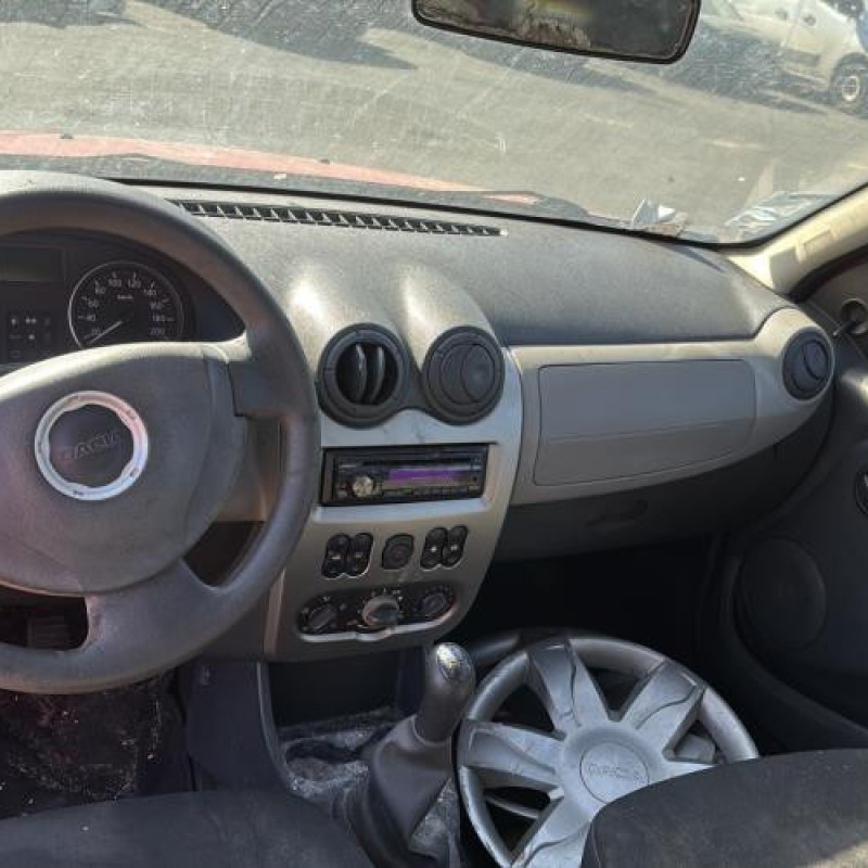Vitre arriere droit DACIA SANDERO 1 Photo n°17