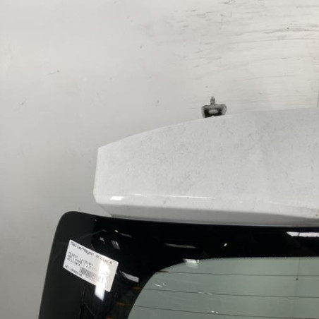 Malle/Hayon arriere PEUGEOT 208 1