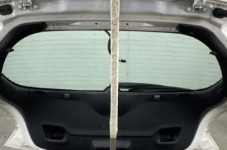 Malle/Hayon arriere PEUGEOT 208 1