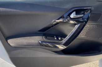 Porte arriere droit PEUGEOT 208 1
