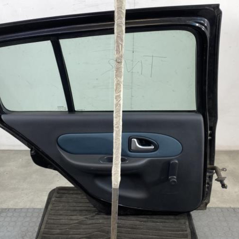 Porte arriere gauche RENAULT CLIO 2 CAMPUS Photo n°8