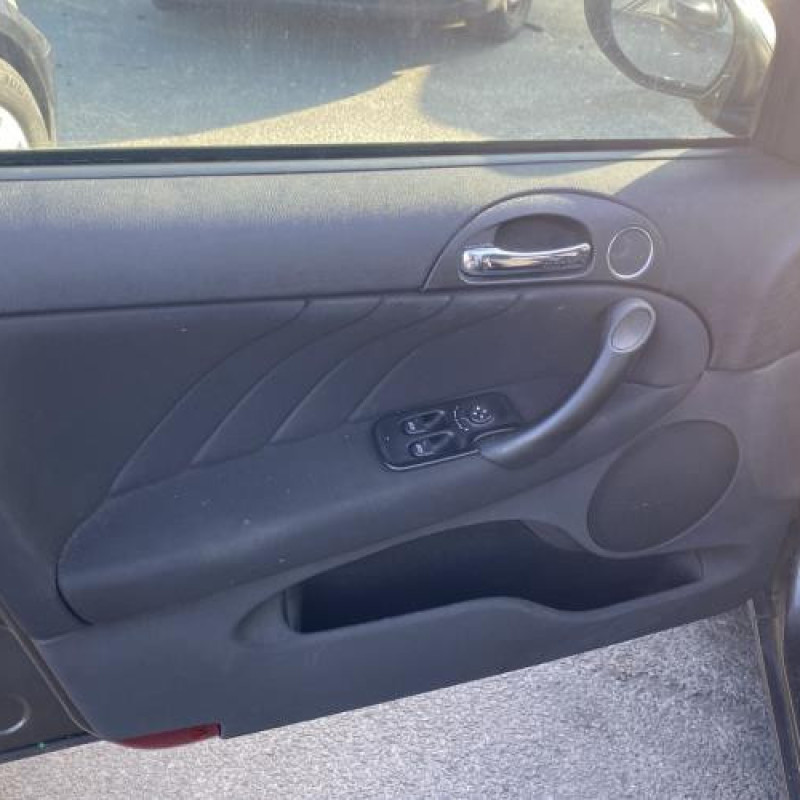 Aile avant gauche ALFA ROMEO 147 Photo n°14