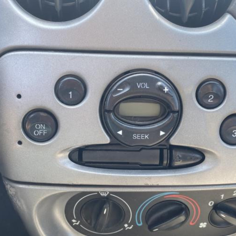 Capot FORD KA 1 Photo n°18