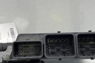 Calculateur moteur PEUGEOT 308 2