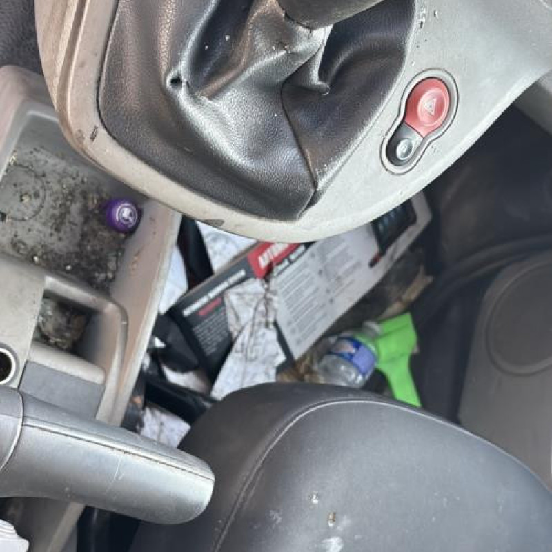 Calandre RENAULT KANGOO 2 Photo n°18