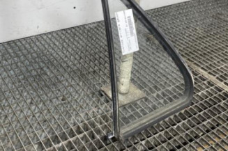 Custode arriere gauche (porte) PEUGEOT 106