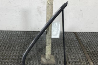 Custode arriere gauche (porte) PEUGEOT 106