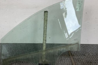 Vitre avant droit DACIA SANDERO 2