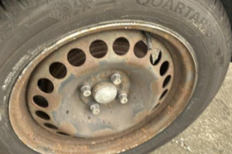 Pivot de moyeu avant droit OPEL CORSA D