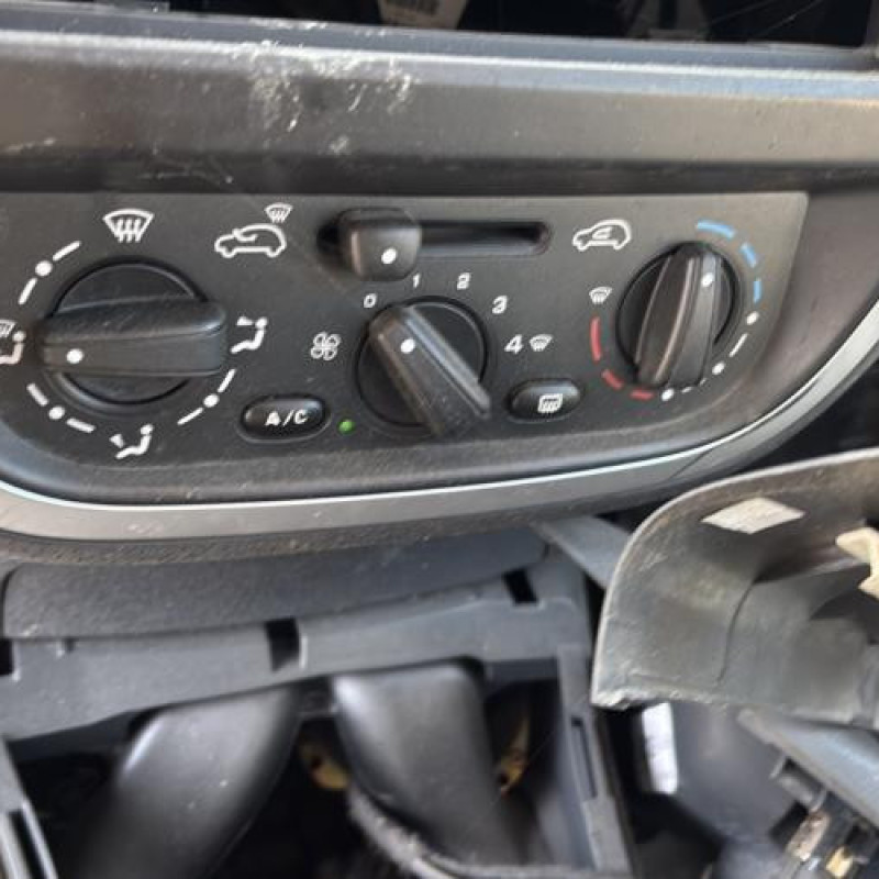 Ceinture avant gauche CITROEN C3 1 Photo n°17