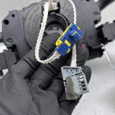 Com (Bloc Contacteur Tournant+Commodo Essuie Glace+Commodo Phare) CITROEN C3 1