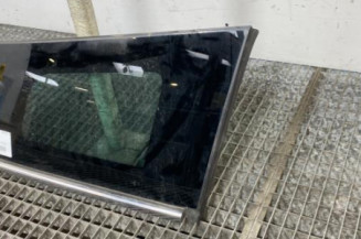 Custode arriere droit RENAULT CLIO 4