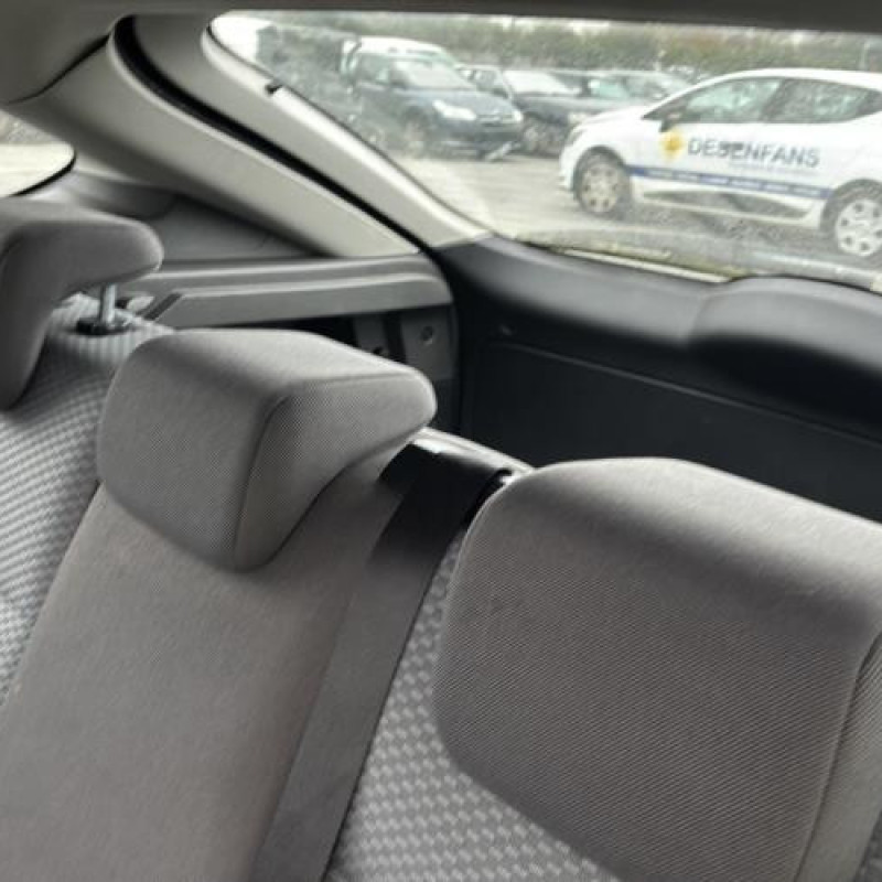 Alternateur FORD FOCUS 2 Photo n°14