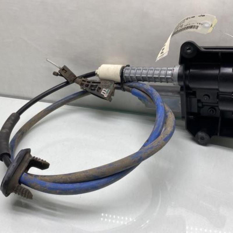 Bloc electrique de frein a main PEUGEOT 5008 1 Photo n°6