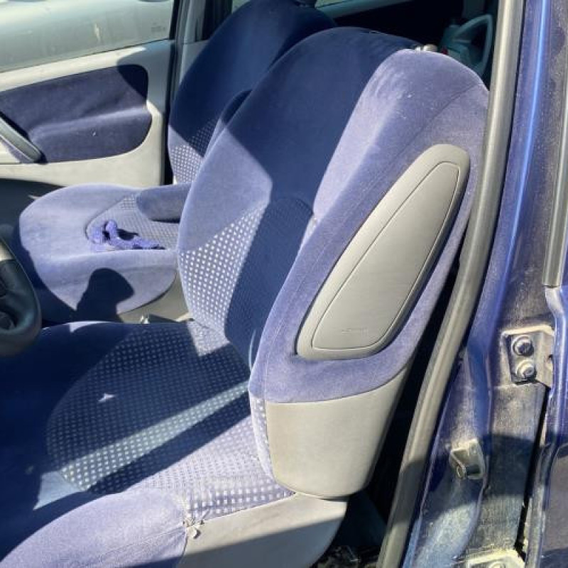 Feu arriere principal droit (feux) CITROEN XSARA PICASSO Photo n°14