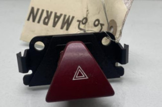 Bouton de warning PEUGEOT 307 Photo n°1
