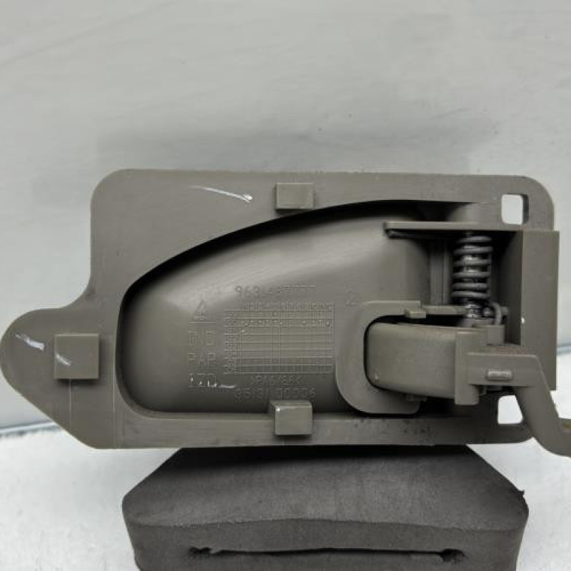 Poignee interieur avant gauche CITROEN XSARA PICASSO Photo n°2