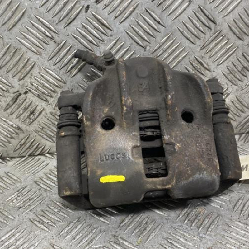 Etrier avant droit (freinage) CITROEN XSARA PICASSO Photo n°1