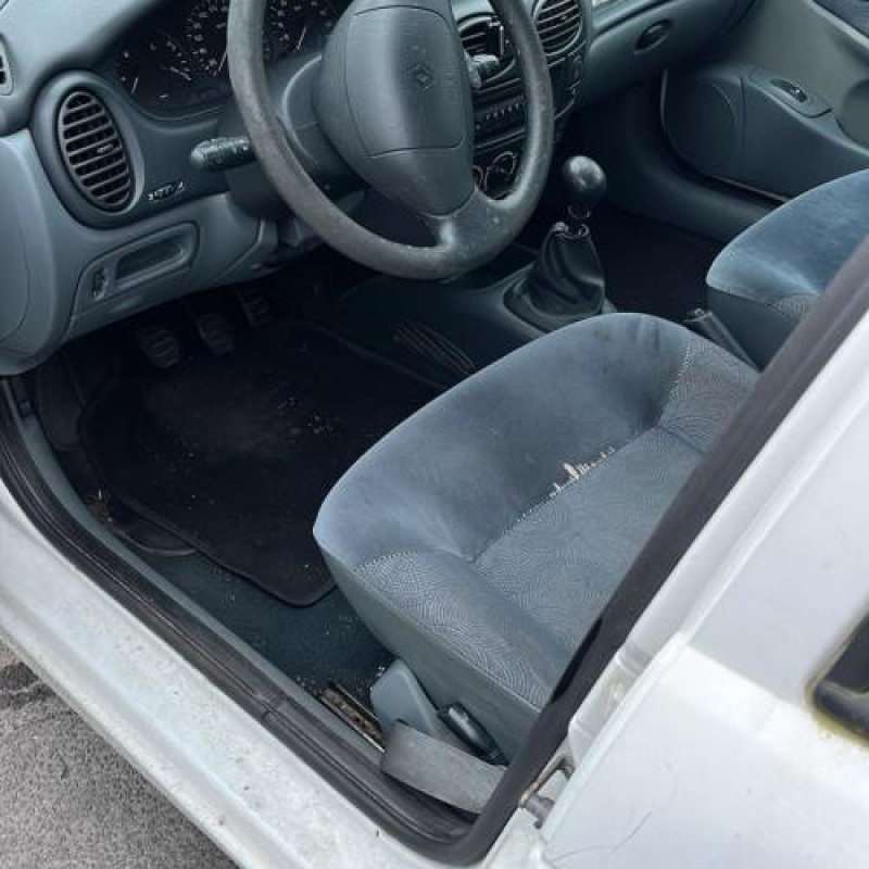 Cremaillere assistee RENAULT MEGANE 1 Photo n°8