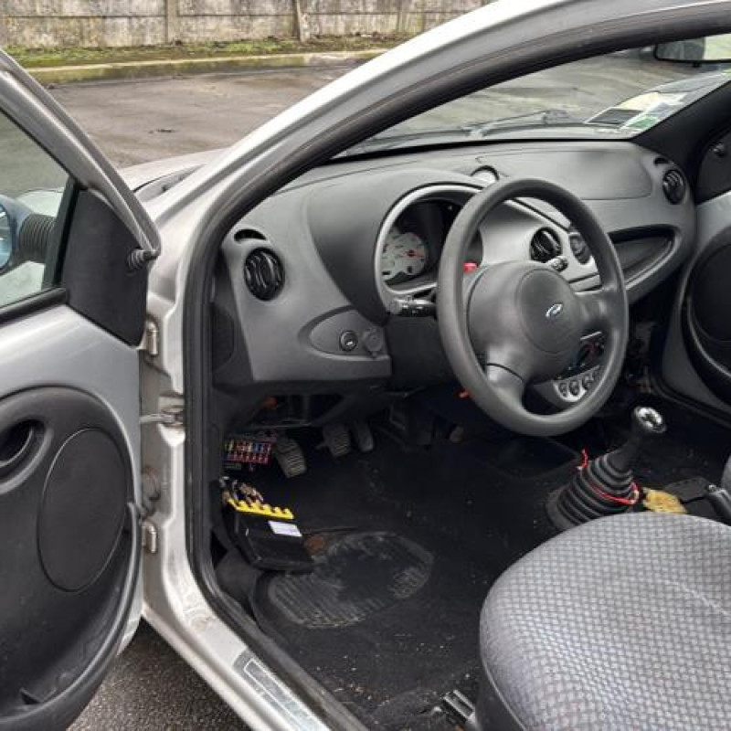 Feu arriere principal gauche (feux) FORD KA 1 Photo n°14