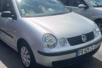 Serrure avant droit VOLKSWAGEN POLO 4