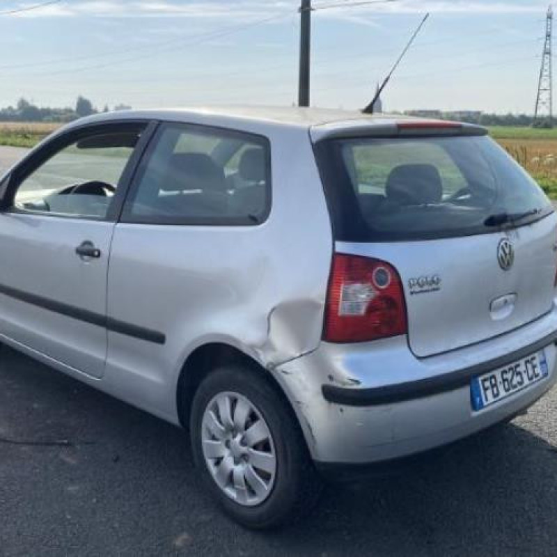 Serrure avant droit VOLKSWAGEN POLO 4 Photo n°7