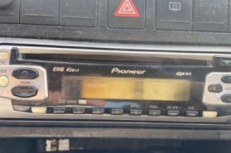 Serrure avant droit VOLKSWAGEN POLO 4