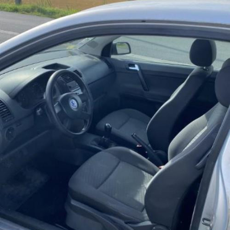 Serrure avant droit VOLKSWAGEN POLO 4 Photo n°13