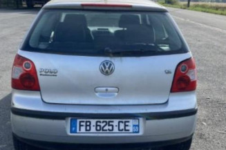 Serrure avant droit VOLKSWAGEN POLO 4