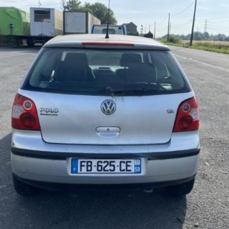 Serrure avant droit VOLKSWAGEN POLO 4 Photo n°14