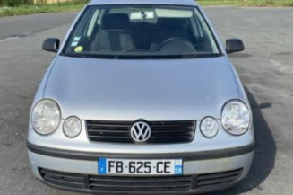 Serrure avant droit VOLKSWAGEN POLO 4
